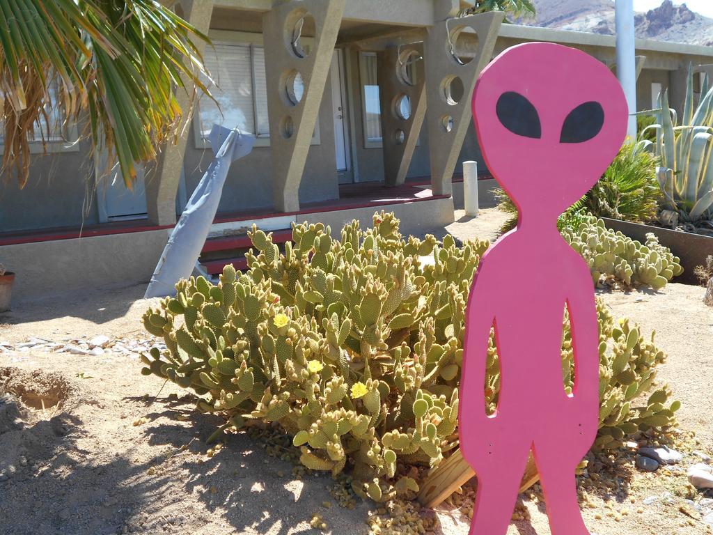 Atomic Inn Beatty Near Death Valley ภายนอก รูปภาพ