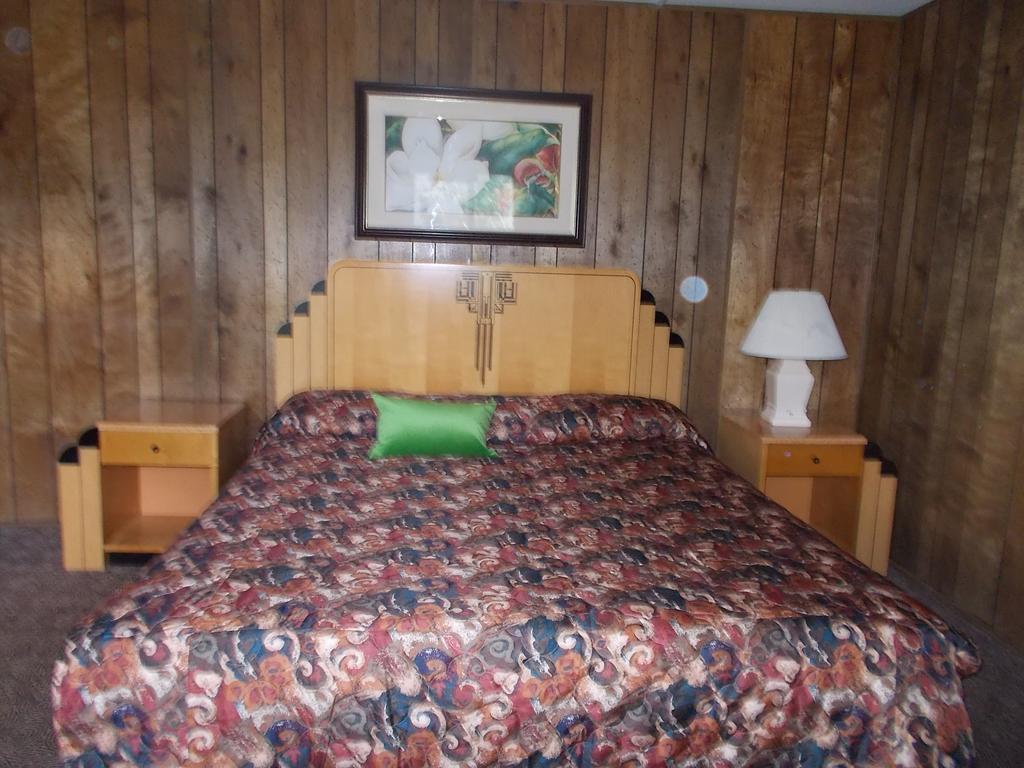 Atomic Inn Beatty Near Death Valley ภายนอก รูปภาพ